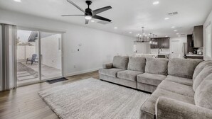 TV, fireplace - 4BR Mesa Basecamp, Mins to Cubs Spring Training (Mesa)