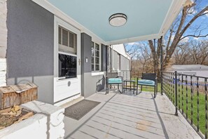 Terrace/patio - Cozy Ranch Retreat, near Liberty Triangle w/ EV (Liberty)