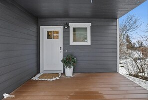 Exterior detail - Charming 3-bedroom house in Homer perfect for your getaway (Homer)