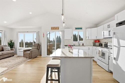Charming 3-bedroom house in Homer perfect for your getaway