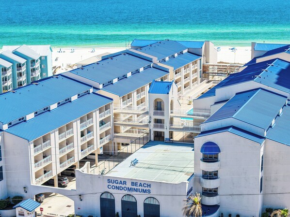 Exterior - Sugar Beach 2 Bedroom, 2 Bathroom Condo. Heated Pool. Free Daily Activities! (Orange Beach)