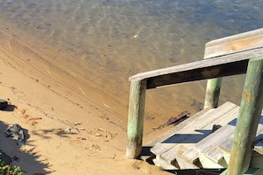 Beach nearby - " DOCK TALES" Sunset Views, Private Dock, Kayaks & FUN on Little Wicomico River! (Reedville)