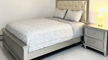 1 Schlafzimmer, Bügeleisen/Bügelbrett, kostenloses WLAN, Bettwäsche