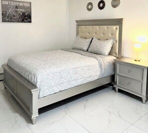 1 Schlafzimmer, Bügeleisen/Bügelbrett, kostenloses WLAN, Bettwäsche