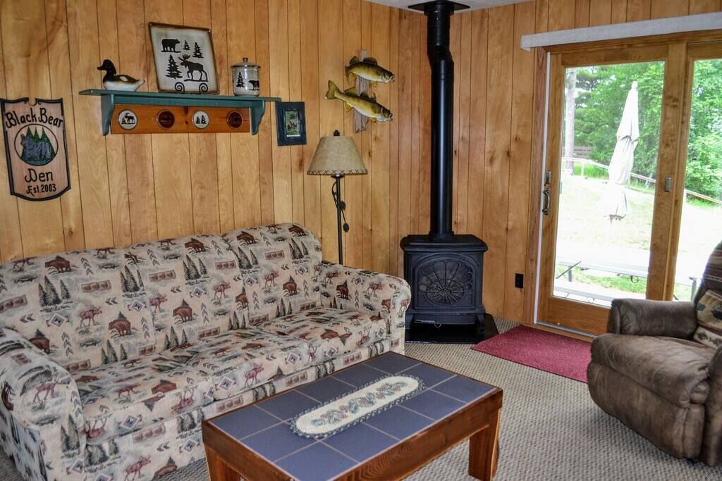 House, Multiple Beds, Fireplace (NR #15) | Living area