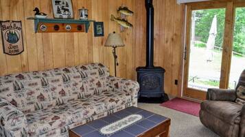 House, Multiple Beds, Fireplace (NR #15) | Living area