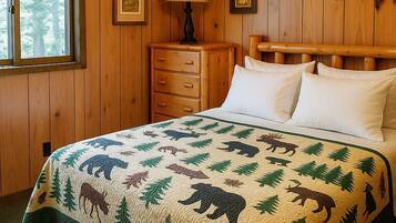 3 bedrooms, individually decorated, individually furnished, bed sheets