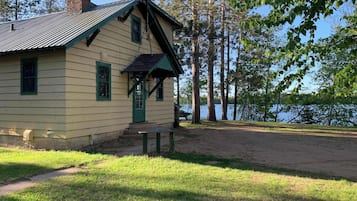 House, Multiple Beds, Fireplace (GS - Big Dipper #3) | View from room