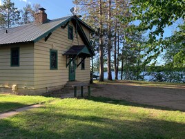 House, Multiple Beds, Fireplace (GS - Big Dipper #3) | View from room