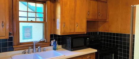 House, Multiple Beds, Fireplace (GS - Big Dipper #3) | Private kitchen