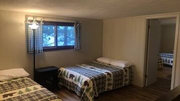 House, Multiple Beds, Fireplace (GS - Big Dipper #3)