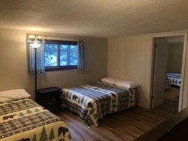 4 habitaciones, decoración personalizada y muebles diferentes 