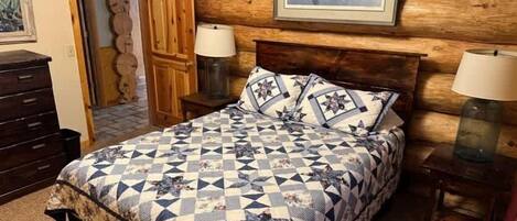 House, Multiple Beds, Patio (Katherine Lake Lodge)