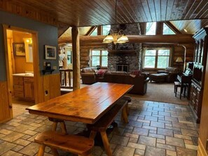 Interior - Katherine Lake Lodge (Hazelhurst)