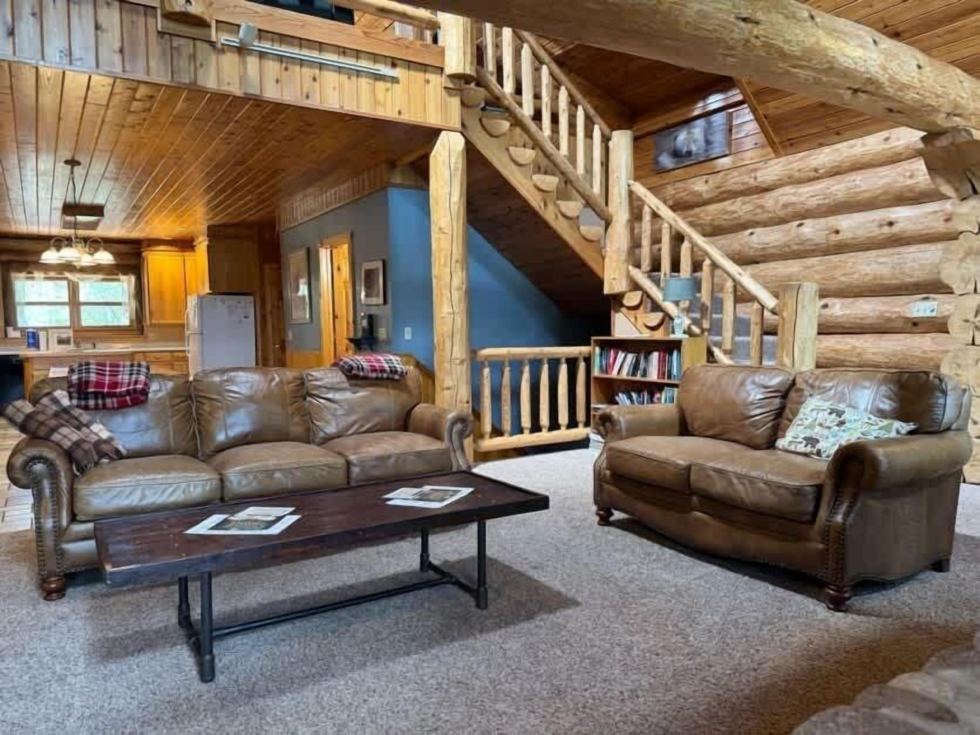 House, Multiple Beds, Patio (Katherine Lake Lodge) | Living area
