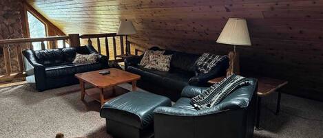 House, Multiple Beds, Patio (Katherine Lake Lodge) | Living area