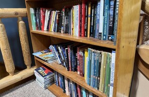 Interior - Katherine Lake Lodge (Hazelhurst)