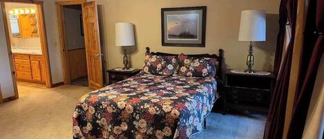 House, Multiple Beds, Patio (Katherine Lake Lodge) | 4 bedrooms, individually decorated, individually furnished, desk