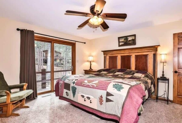 House, Multiple Beds, Kitchen (Musky Lodge) | 6 bedrooms, individually decorated, individually furnished, bed sheets