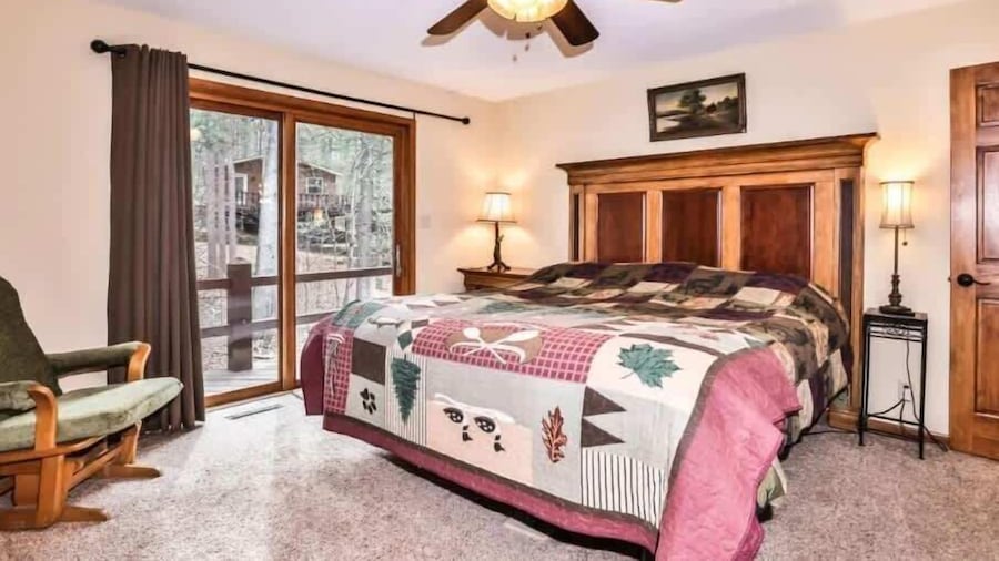 Mercer Lake Musky Lodge