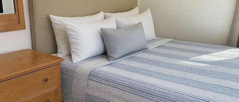 House, Multiple Beds, Kitchen (Margeson) | 2 bedrooms, individually decorated, individually furnished, bed sheets