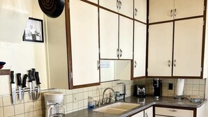 Ảnh chưa phân loại, 2 trong số 24 ảnh, nút