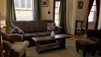 Nhà, nhiều giường, bếp (Margeson) | Khu phòng khách