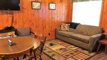 Cabin, Multiple Beds, Kitchen, Garden View (Old Stoney's Bass) | Living area