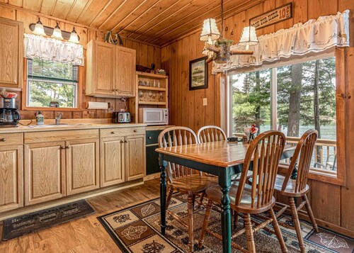 Bouchard Shores Resort - Your Private Northwoods Getaway