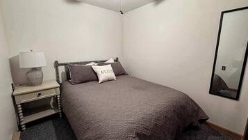 Huisje, Meerdere bedden, terras (Bouchard Shores) | 11 slaapkamers, individueel gedecoreerd, individueel gemeubileerd