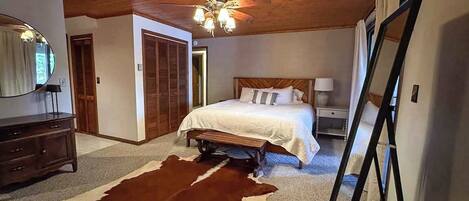 Ferienhütte, Mehrere Betten, Terrasse (Bouchard Shores)