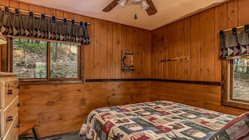 Kabin, Beberapa Tempat Tidur, patio (Bouchard Shores) | 11 kamar tidur dan didekorasi berbeda-beda