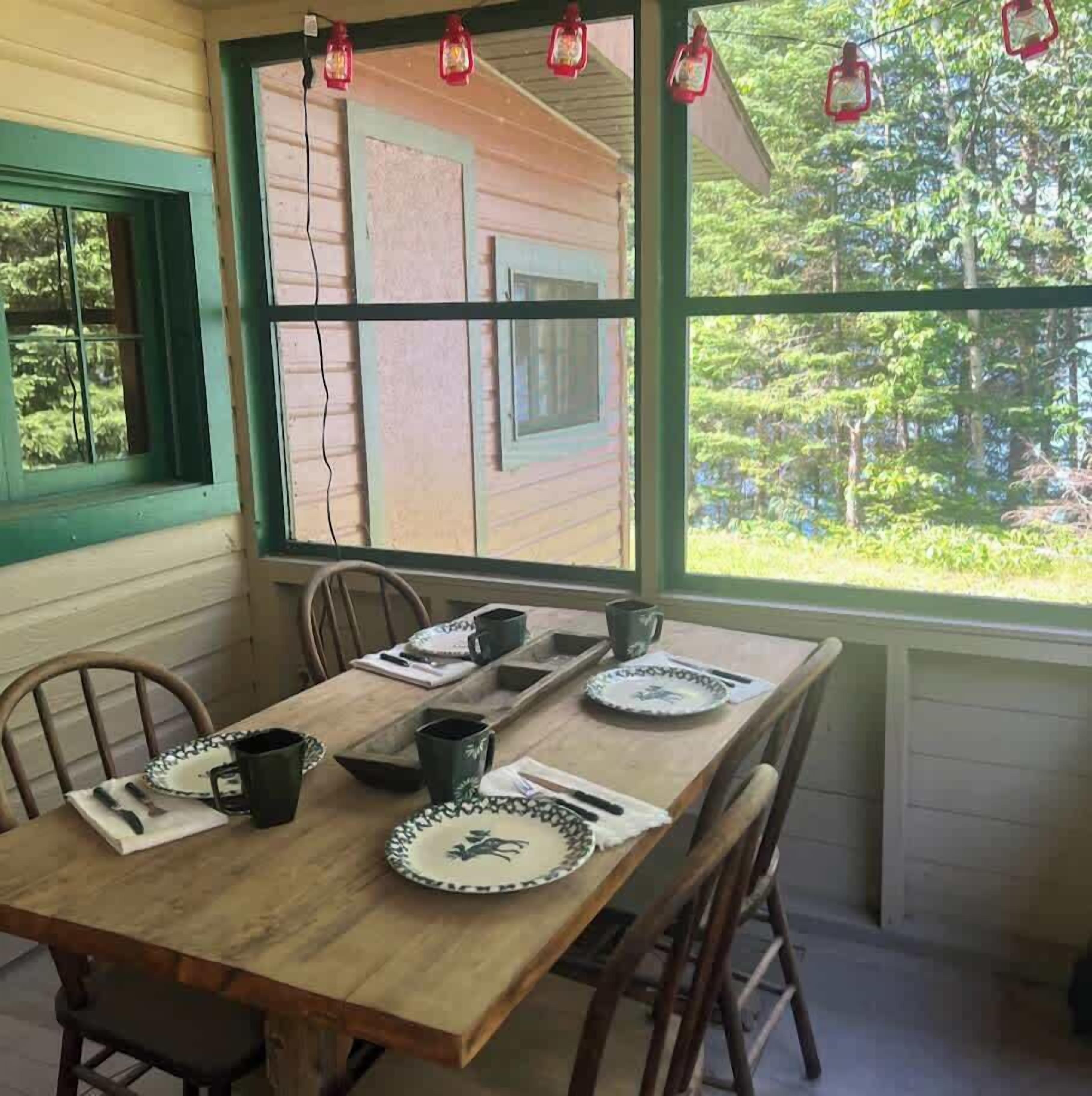 小屋, 多张床, 厨房 (GS-Smiling Moose #6) | 用餐