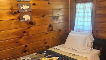 3 Schlafzimmer, individuell dekoriert, individuell eingerichtet