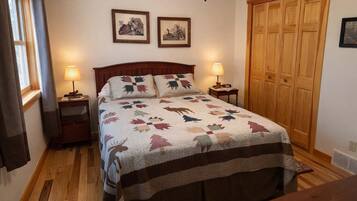 House, Multiple Beds, Fireplace (Waters Edge) | 3 bedrooms, individually decorated, individually furnished, bed sheets