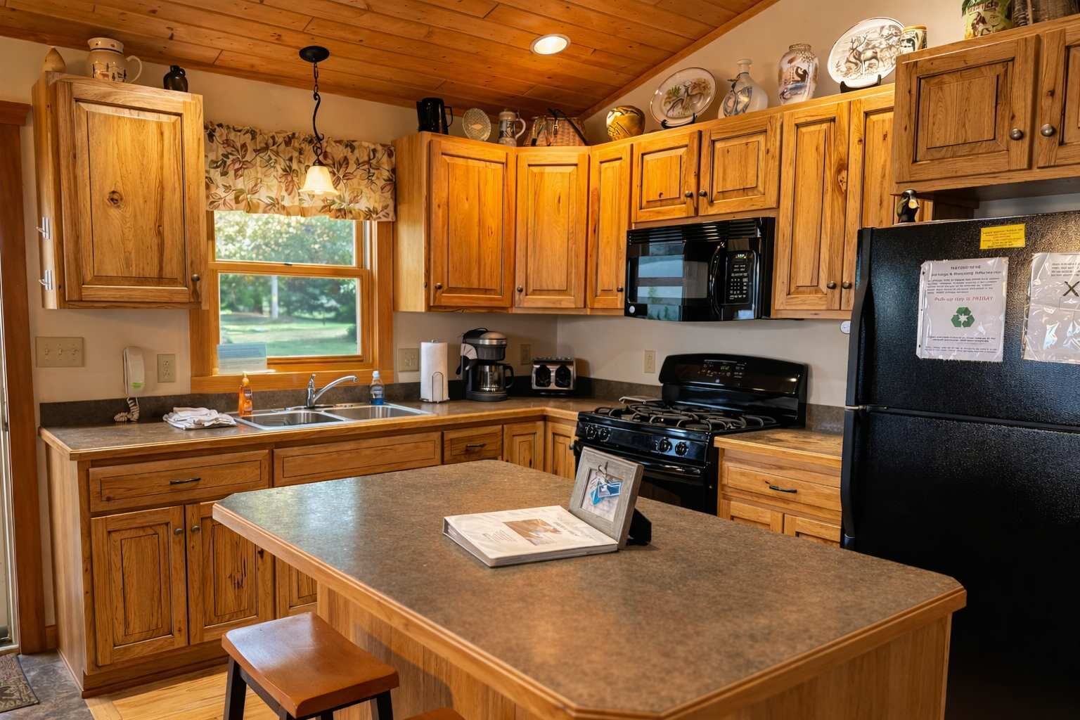 House, Multiple Beds, Fireplace (Waters Edge) | Private kitchen