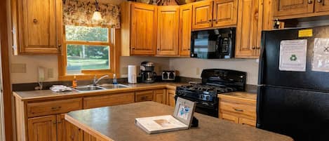 House, Multiple Beds, Fireplace (Waters Edge) | Private kitchen