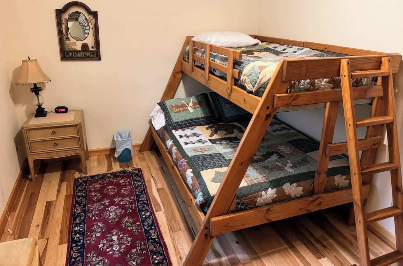 House, Multiple Beds, Fireplace (Waters Edge)