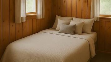 Cabaña, varias camas, cocina, vista al lago (GS - Lil' Sunfish #1) | 2 habitaciones, decoración personalizada y muebles diferentes