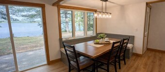 Moss Lake Lookout: PET Friendly