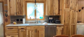 Nitschke's Resort Cabin #7 - Pet Friendly