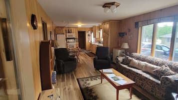 House, Multiple Beds, Fireplace, Garden View (NR #07) | Living area