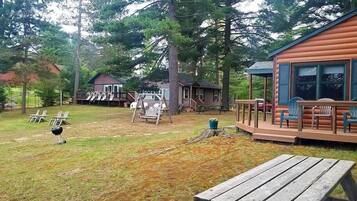 Khu ẩm thực ngoài trời