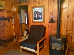 House, Multiple Beds, Fireplace (KP - Norway) | 2 bedrooms, individually decorated, individually furnished, bed sheets - Knotty Pine: Norway - On Lake Minocqua (Minocqua)