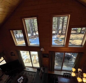 Casa, varias camas, patio, vista al jardín (Camp Pinemere) | Vista desde la habitación