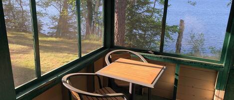 Cabane, 2 lits doubles, cuisine (GS Dancin' Bobber #2) | Vue de la chambre