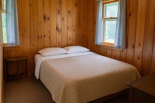 小屋, 2 张双人床, 厨房 (GS Dancin' Bobber #2) | 2 多间卧室、特色装修 、特色家居、床单