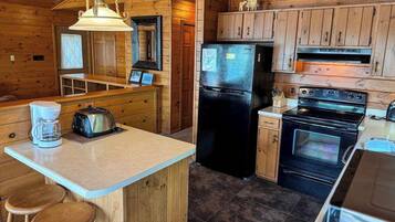 Condo, Multiple Beds, Patio (Island Cove Resort 9) | Private kitchen