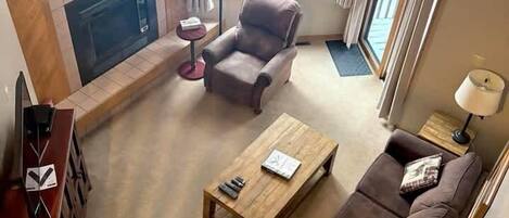 公寓客房, 多張床, 壁爐, 花園景 (Pointe Unit 206 ) | 客廳