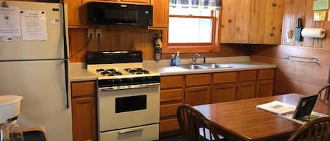 Cabin, Multiple Beds, Kitchen, Garden View (Old Stoney's Walleye) | Private kitchen